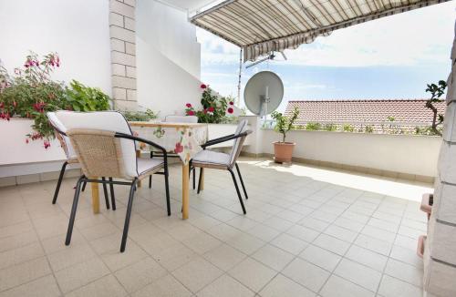Apartments by the sea Podgora Makarska - 2714 - image 5