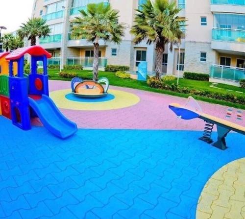 Riviera Beach Place & Manhattan Golf Residence — Photo 4