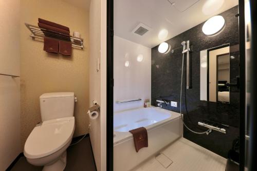 Twin Room with Spa Bath