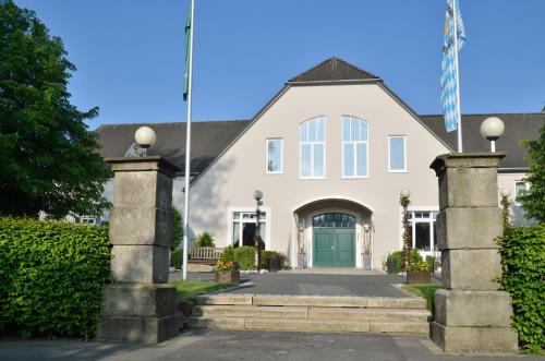 Entrance, Golfhotel Fahrenbach in Trostau