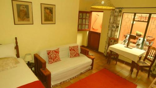 The Farmhouse Bed & Breakfast – Gqeberha, IL