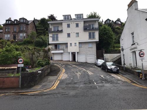 Beautiful 3-Bed Apartment in Gourock in 古羅克