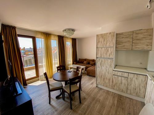 Apartments Pomorie in Pomorja