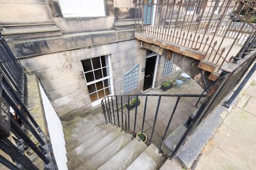 Chic Apartment near Stockbridge Market