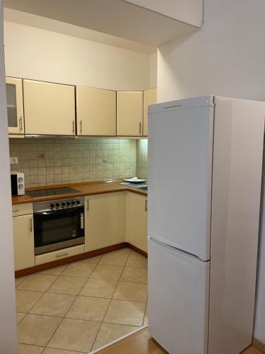 Broadway Apartments - image 14