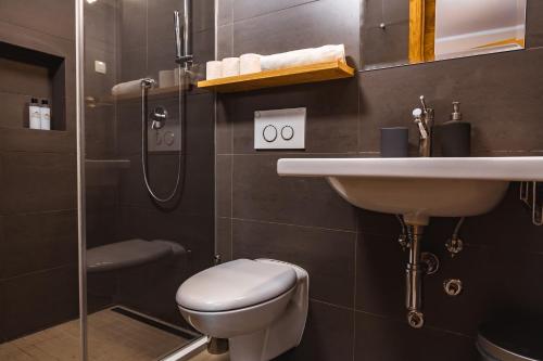 Bathroom, Guest House PachaMama in Piran