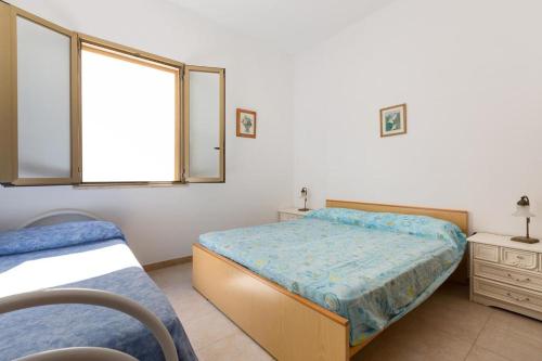 1 queen bed, 1 twin bed, 1 sofa bed