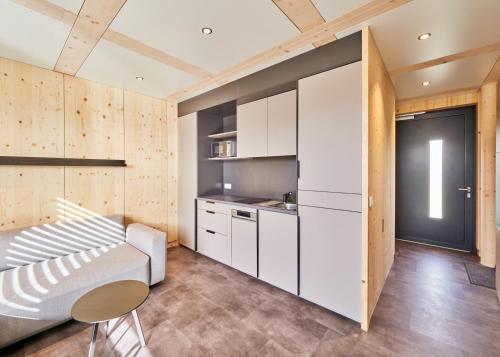 1 twin bed, 1 sofa bed