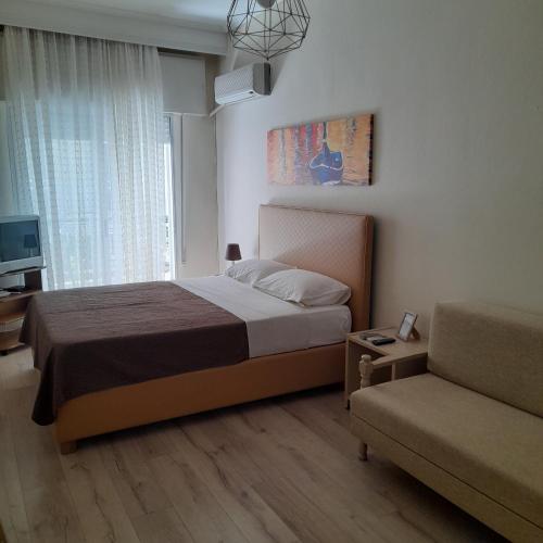  Zefi's Apartment in Néa Péramos