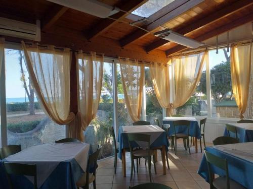 Spacious double room beside the sea - Atri