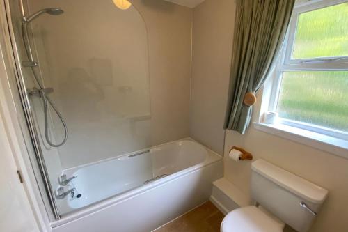 Glenpark - Highland Holiday Homes - image 9