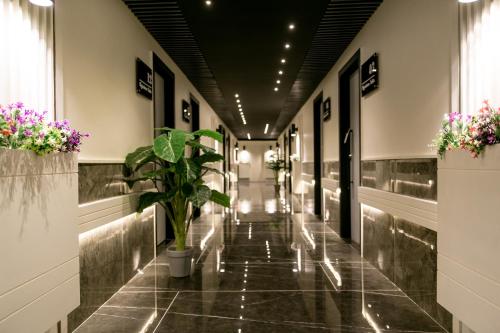 Metropole Hotel, Murree (photo 9)