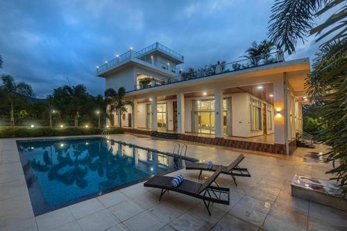 SaffronStays Odyssey, Karjat - 10 acres pet-friendly estate with swimming pool