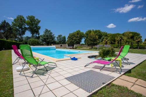 Villa avec piscine proche Royan gîte à louer Médis