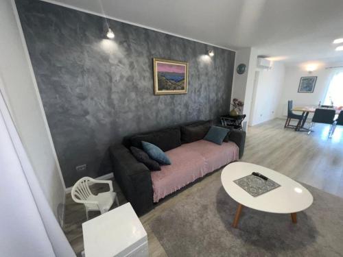 Viesnīcas āriene, New Holiday House, near Makarska in Šumet