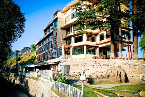 Metropole Hotel, Murree (photo 4)