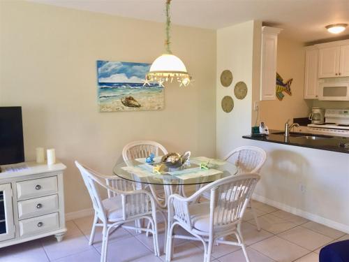 Sanibel Arms A2 - image 7