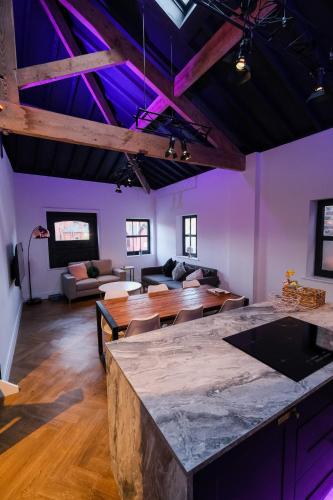 Picture of The Eden Warehouse - Green Apartment, Sleeps 5