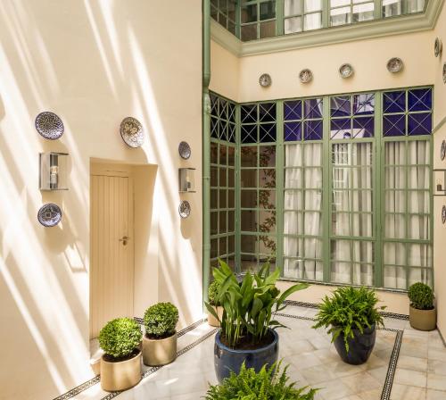 ホテル アブリル