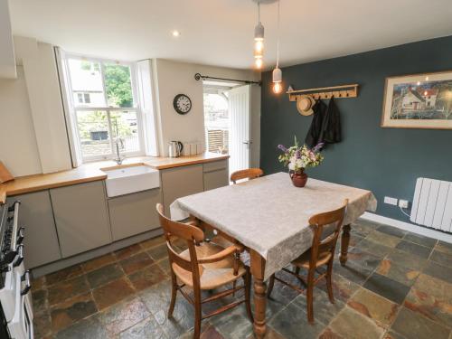 Buitenkant, Snowdrop Cottage in Sawdon