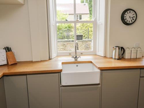 Buitenkant, Snowdrop Cottage in Sawdon