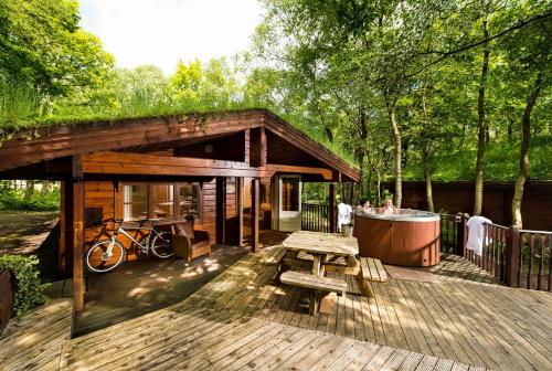 Hot tub, Chevin Country Park Hotel & Spa in Leeds Bradford Airport and Nearby