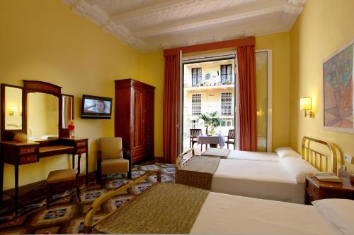 Hotel Nouvel, Барселона (фото 4)