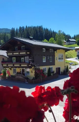 Pension Haus Rohrmoser in Annaberg im Lammertal, Österreich