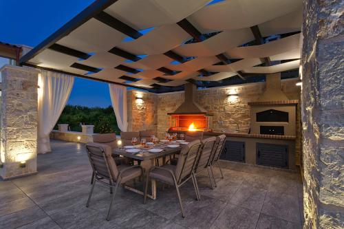 Facilities, Villa Potami Angela by Villa Plus in Keramies