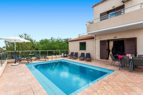 Villa Flora by Villa Plus gîte à louer Kontomári