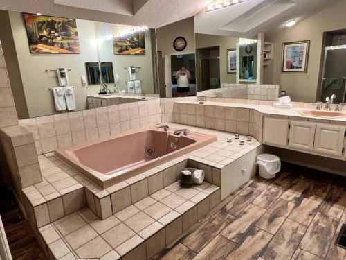 Golfside Vacation Home 22 in Bella Vista, USA