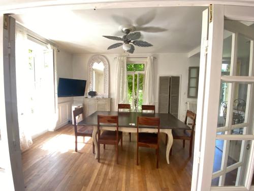 Résidence Les Trois Jardins avec WIFI et Parking gratuit Résidence Les Trois Jardins avec WIFI et Parking gratuit