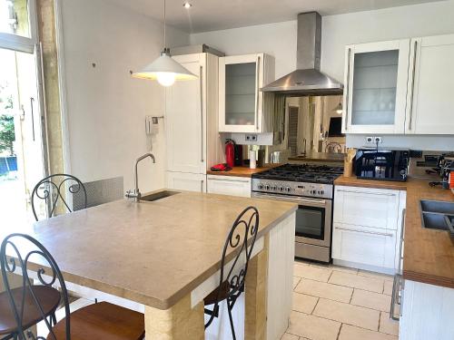 Résidence Les Trois Jardins avec WIFI et Parking gratuit Résidence Les Trois Jardins avec WIFI et Parking gratuit