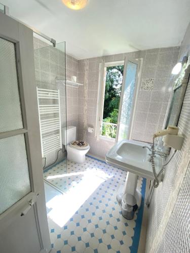 Résidence Les Trois Jardins avec WIFI et Parking gratuit Résidence Les Trois Jardins avec WIFI et Parking gratuit