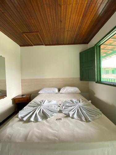 Standard Double or Twin Room image 3