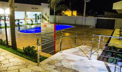 สระว่ายน้ำ, Hotel Baeza in โกยาตูบา