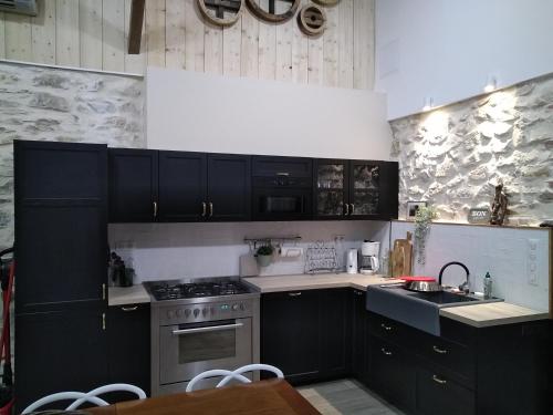 Gîte de Famille avec Jacuzzi, location longue ok (Gite de Famille avec Jacuzzi, location longue ok) in 納羅塞