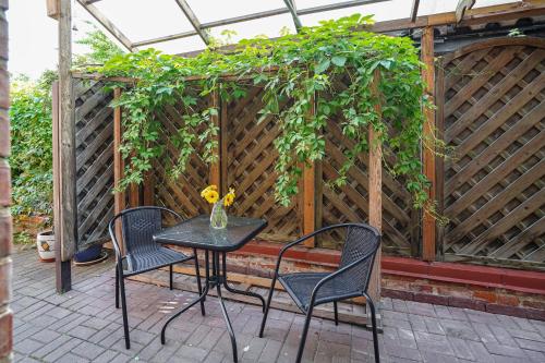 Exclusive OldNew apartments in city center in 帕納瓦茲