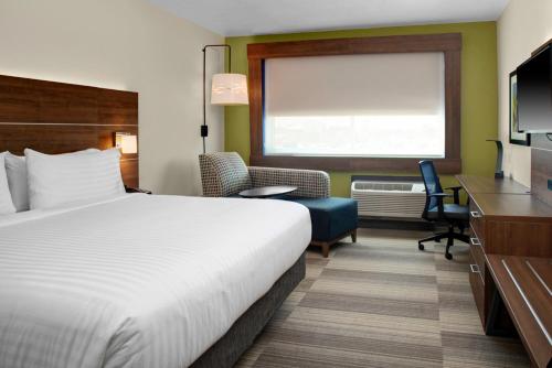 Holiday Inn Express & Suites Houston NW - Cypress By IHG