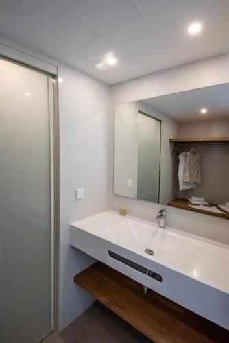 Apartamentos Es Pujols - Emar Hotels