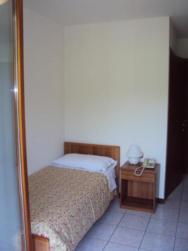 1 twin bed