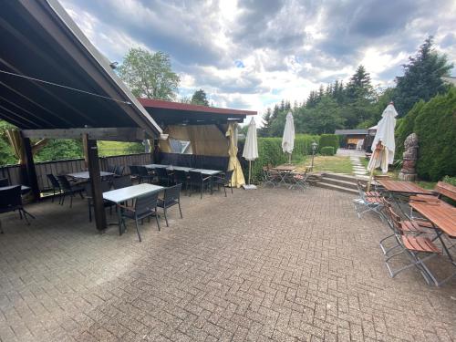 Erkély/terasz, Gasthaus und Pension Koch in Cursdorf