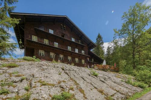  Kunst- und Naturfreundehaus Brünig, Pension in Lungern