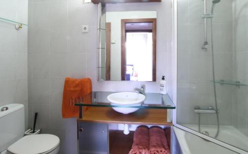 Three-Bedroom Apartment image 7