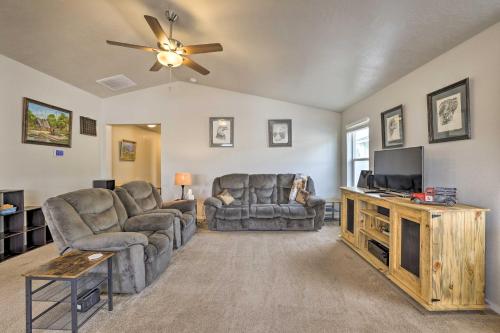 Updated Family Home with Deck 24 Mi to Boise! - image 10