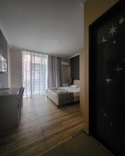 Hotel Elio – Batumi, IL