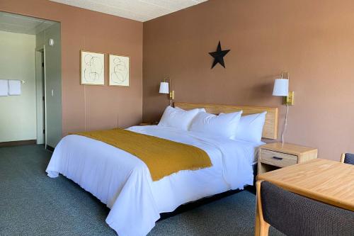 The Benson Motel - Benson, MN - US-12 HWY