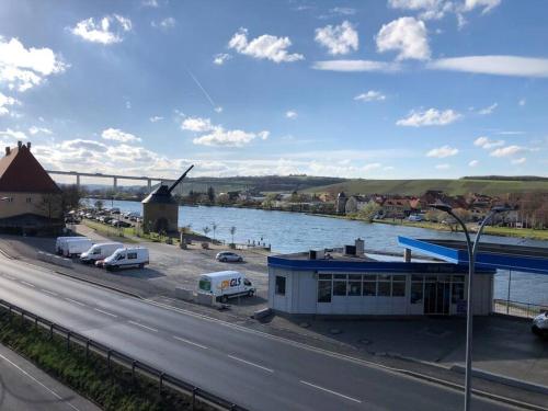 Mainblick voll ausgestattet, Küche, Klima, Wanne - Apartment - Marktbreit