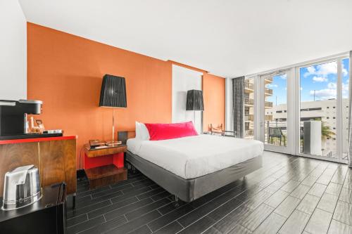 room detail thumbnail 0