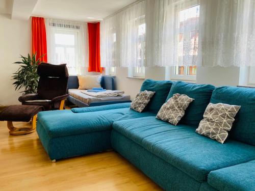 Quartier48 - 2 Stadtapartments oder das ganze Haus bis 9 Personen - Apartment - Suhl